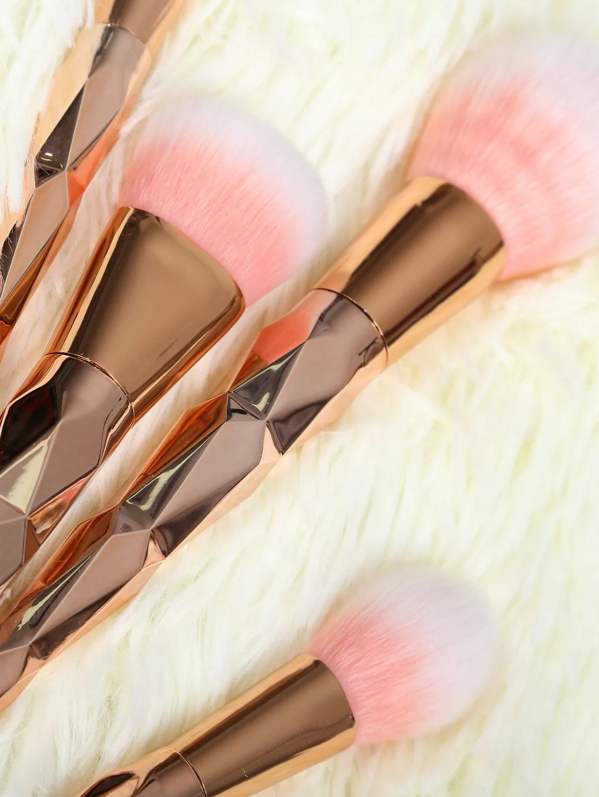 7 Pcs Rhombus Makeup Brushes Set