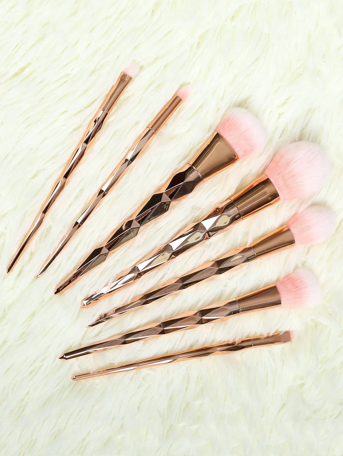 7 Pcs Rhombus Makeup Brushes Set
