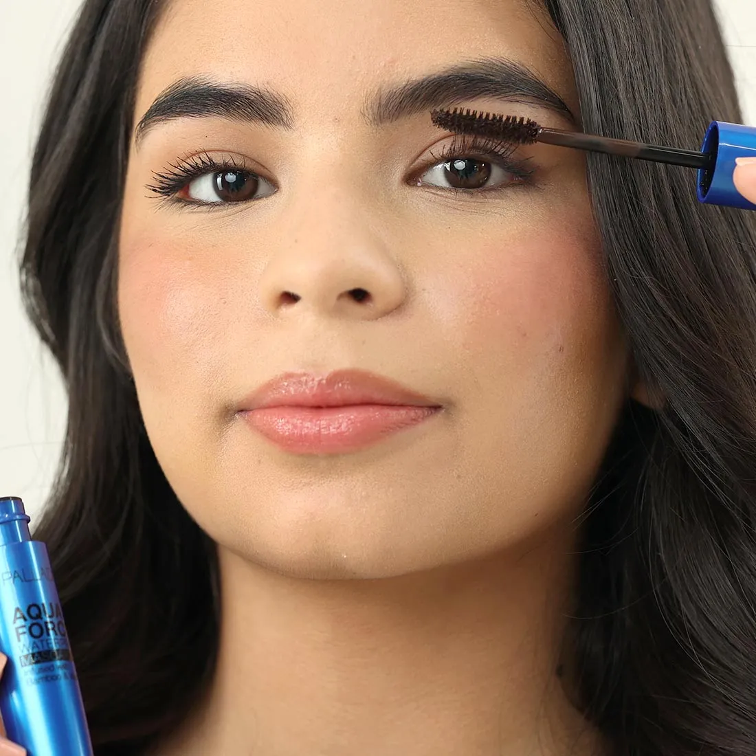 AQUA FORCE MASCARA  WATERPROOF   DEFINING