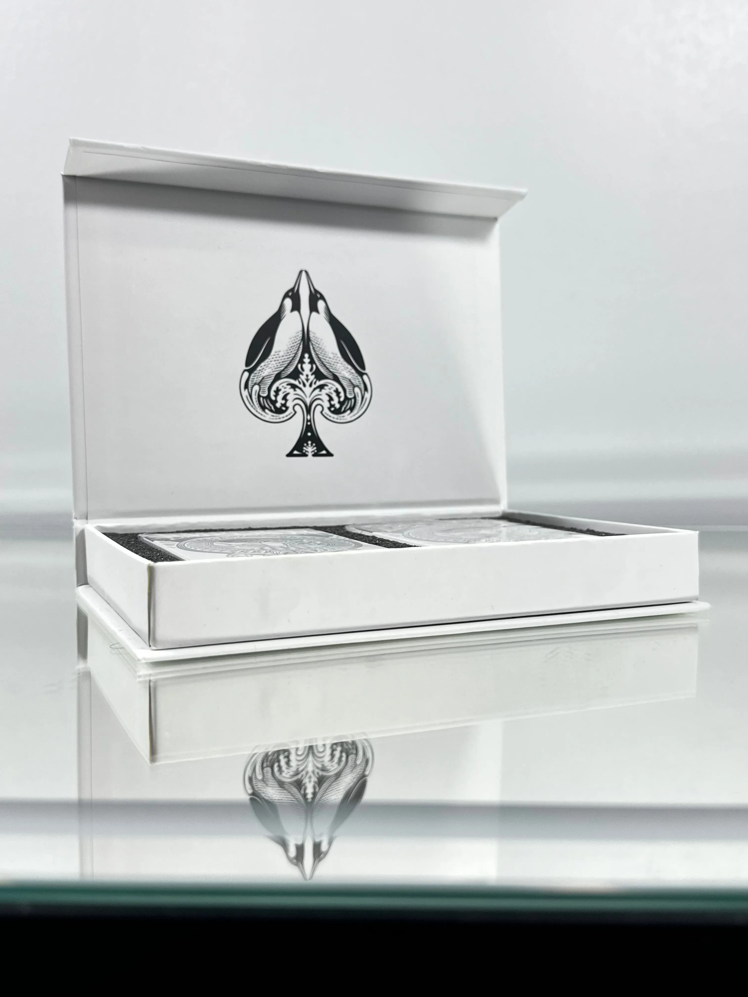 Emperor Playing Cards Set With Box And Coin