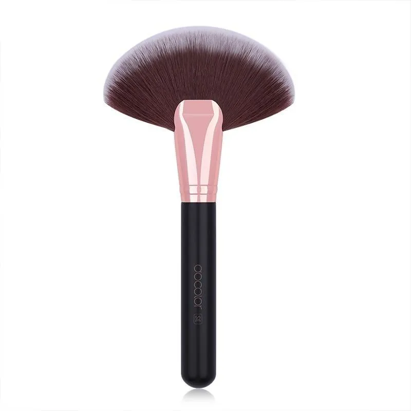 Foundation Fan Contour Powder Flat Top Buffing Highlighter Makeup Brushes