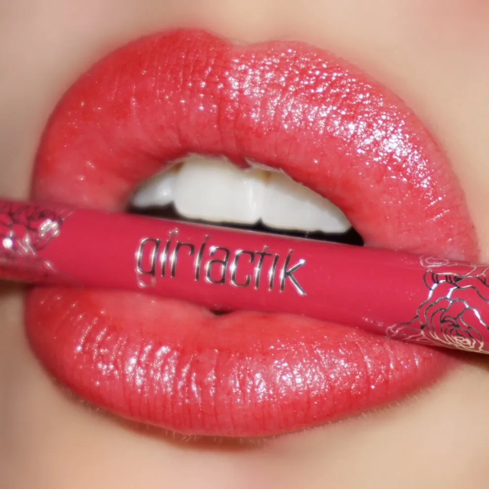 Glossy Lip Liner