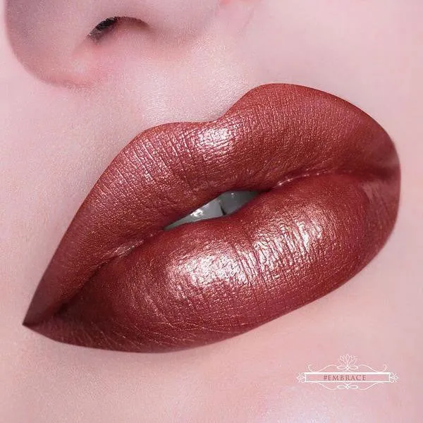 House of Beauty Lip Hybrid - Tube
