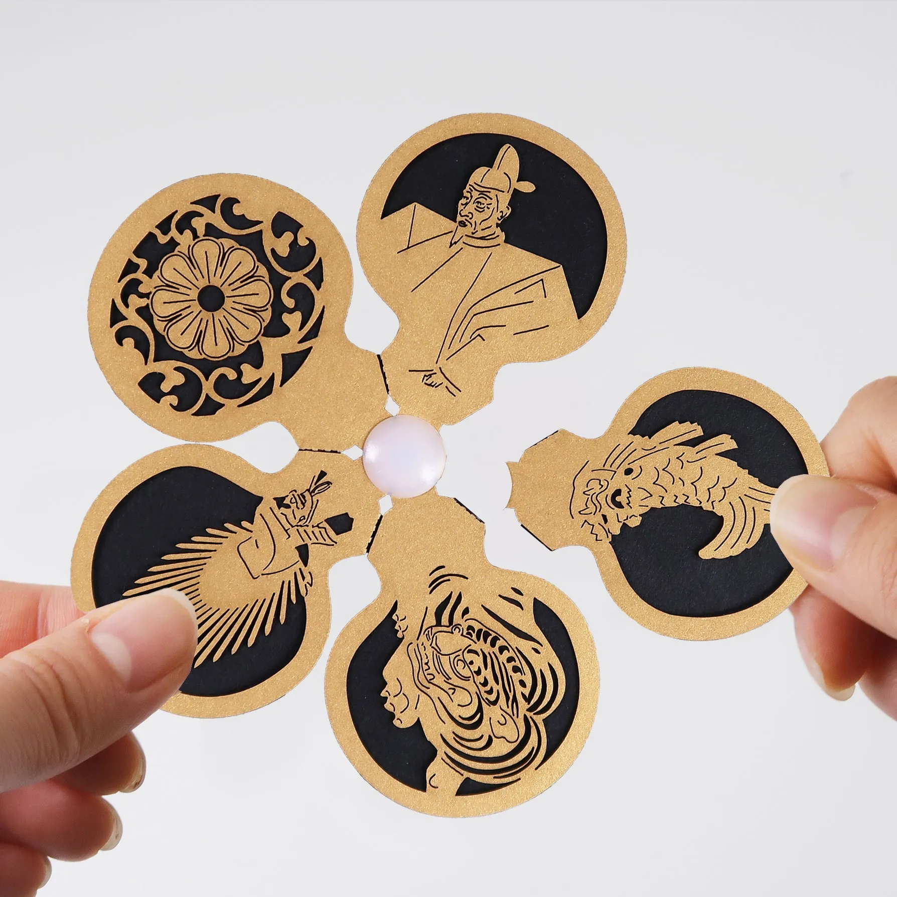 OMOSHIROI PETALS｜Osaka Castle -Black-