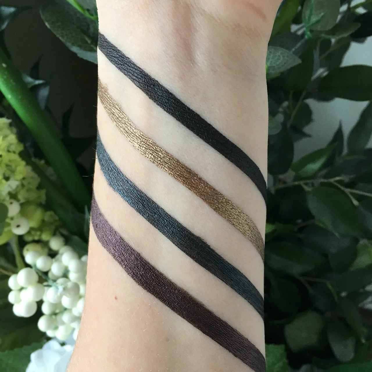 Pure Anada - Liquid Eyeliner