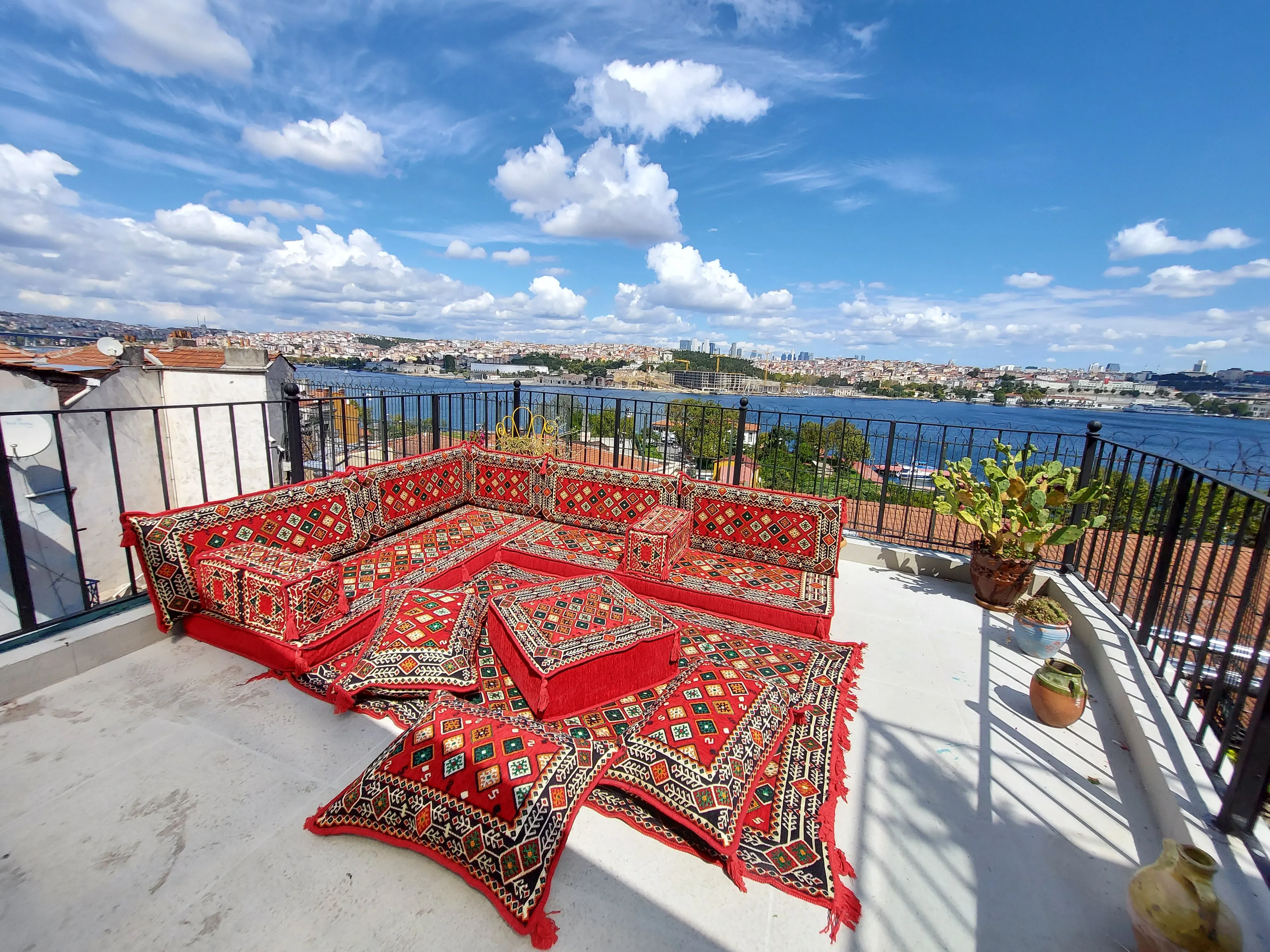 Red Floor Couches, L Shaped Sectional Sofas, Corner Arabic Sofa Set, Pallet Sofa, Arabic Majlis, Pouffs, Turkish Floor Seating Set