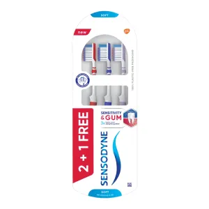 Sensodyne Sensitivity & Gum Manual Toothbrush for adults with Soft Bristles & Duoflex Neck, 3pcs Pack