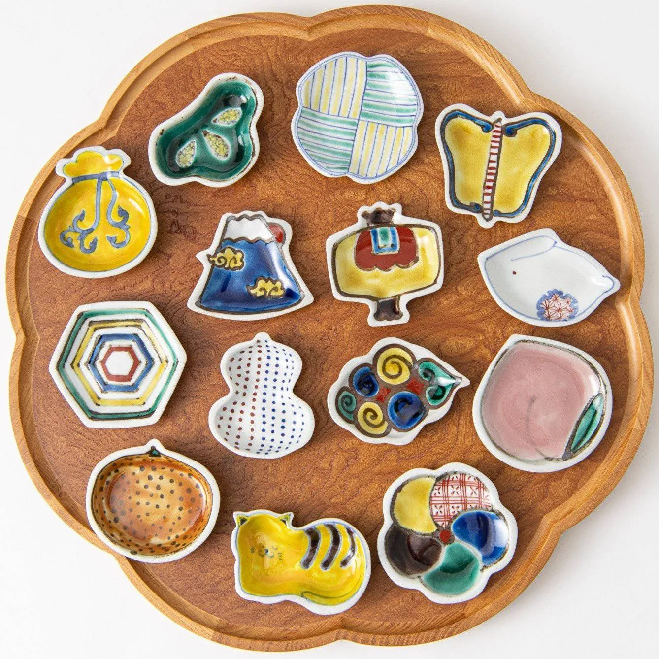 Soukyu Kiln Gourd Shaped Kutani Sauce Plate